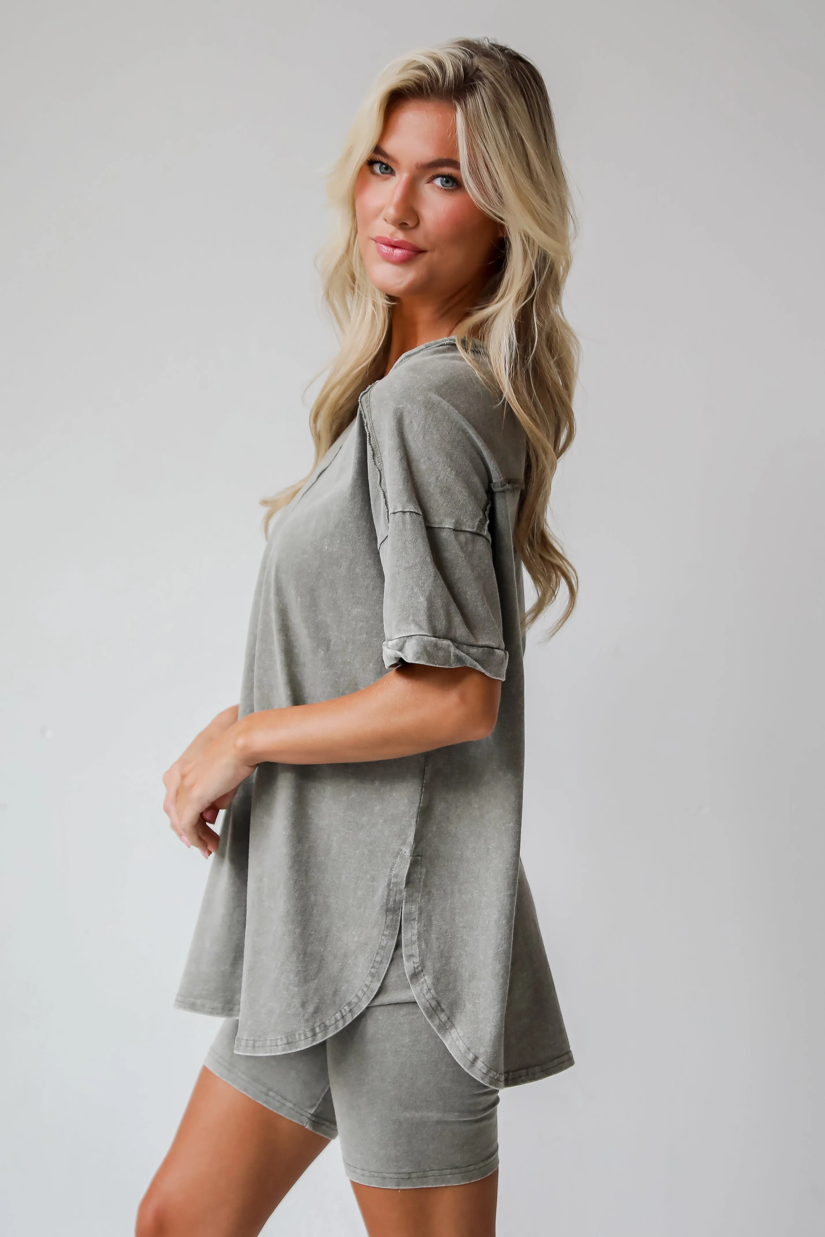 FINAL SALE - Comfy Mindset Oversized Tee - DU DEAL