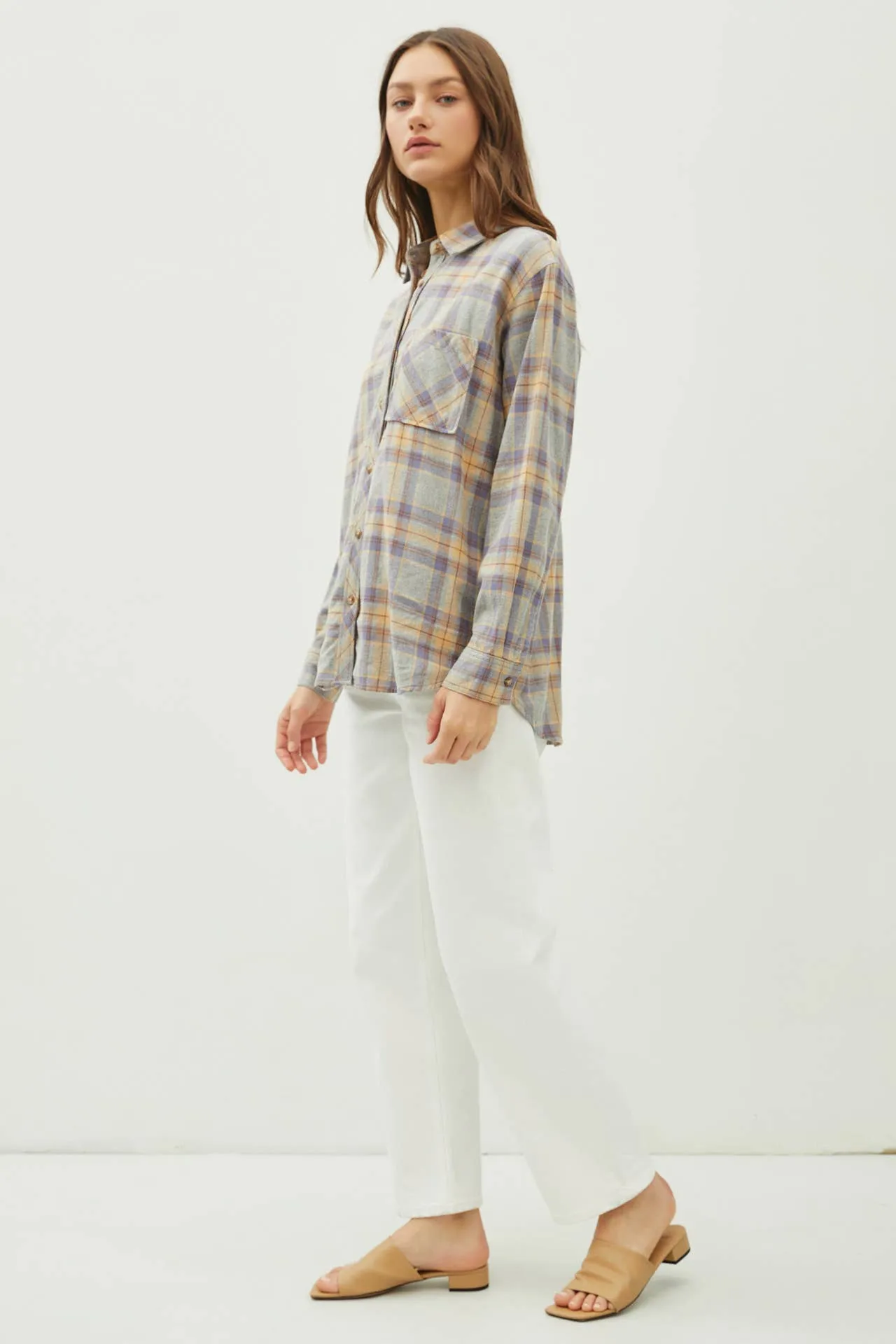 PLAID FLANNEL LONG SLEEVE OVERSIZE BUTTON UP SHIRT