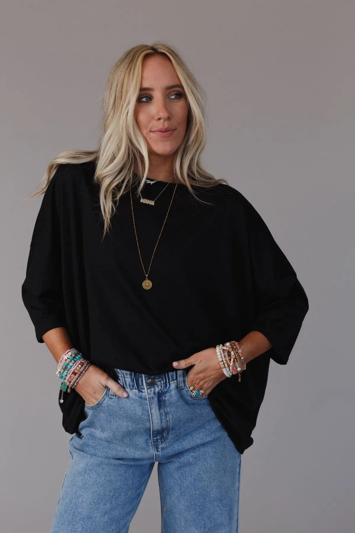 The Nest Cozy Cool Oversized Tee - Black